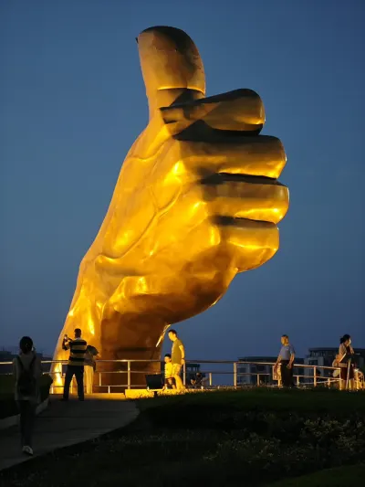 2023年7月-大拇指广场
